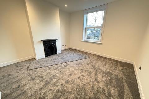 4 bedroom terraced house to rent, Boston Street, Sowerby Bridge HX6