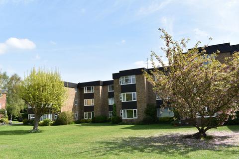 1 bedroom apartment for sale, Mount Felix, Walton-on-Thames, KT12