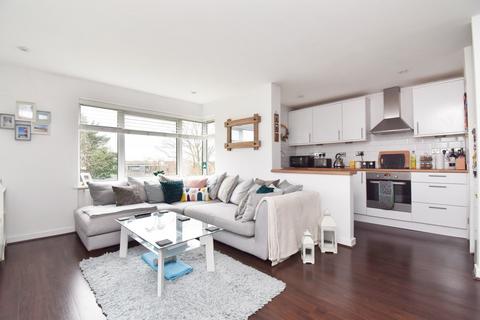 1 bedroom apartment for sale, Mount Felix, Walton-on-Thames, KT12