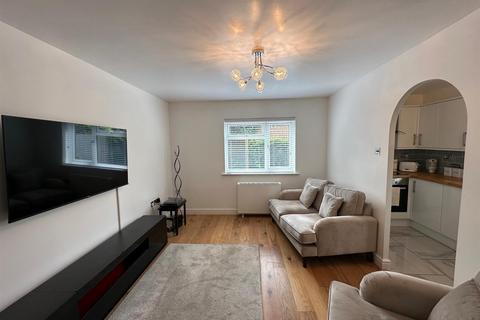 1 bedroom flat for sale, Coneygree Road, Peterborough PE2