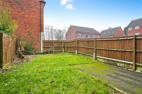 3 bedroom terraced house for sale, Girton Way, Mickleover