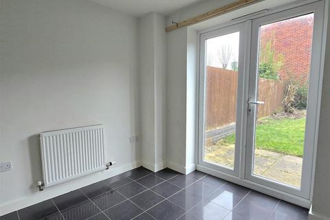 3 bedroom terraced house for sale, Girton Way, Mickleover