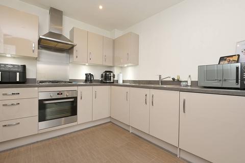 Flat 10, 12 Arneil Drive, Edinburgh, EH5 2GS