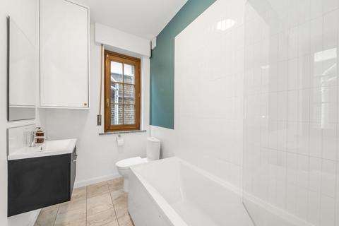 Flat 6, 46 Cintra Park, London, SE19 2LQ