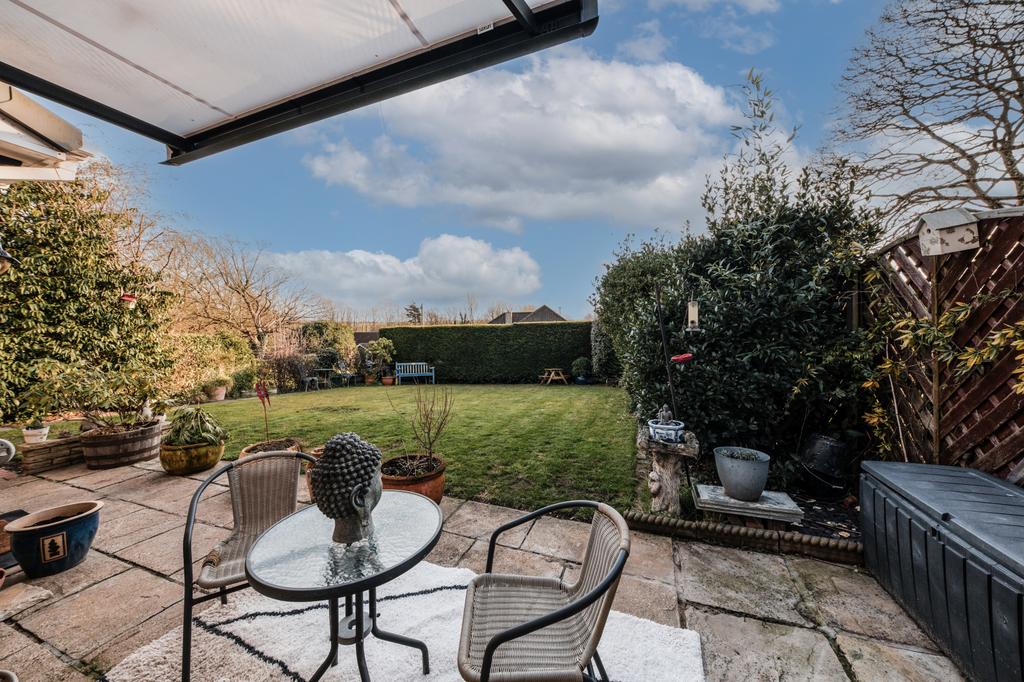 Front sun terrace