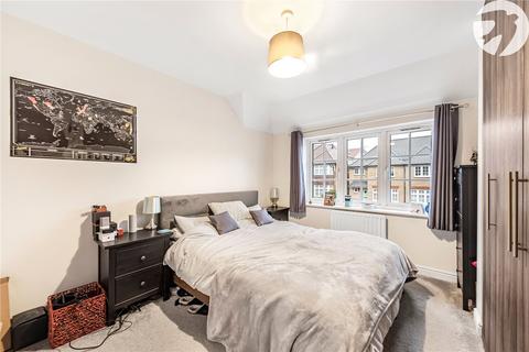 2 Hildefirth Close, Weldon, Swanscombe, DA10 1AU
