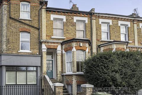 3 bedroom flat to rent, Kingsgate Road, West Hampstead, London, NW6