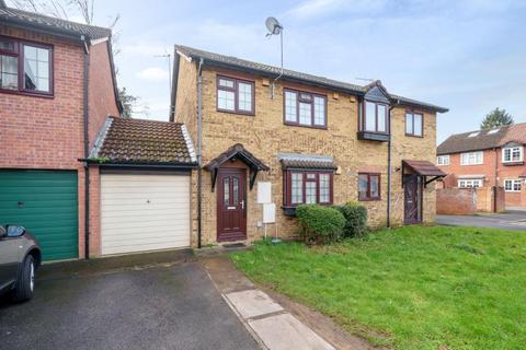 9 Baird Close, Slough, SL1 9HL