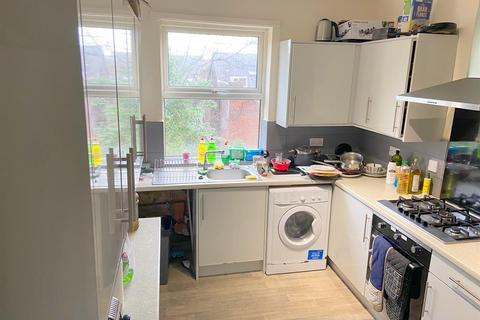 1 bedroom private hall to rent, Crookesmoor Road, Sheffield, S10 1BD