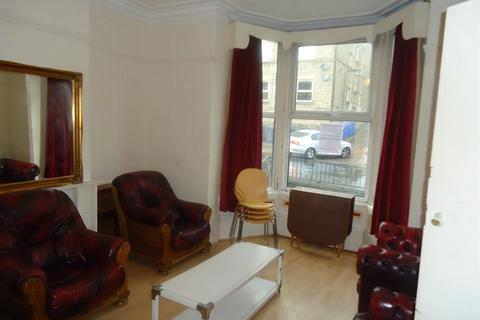 1 bedroom private hall to rent, Crookesmoor Road, Sheffield, S10 1BD