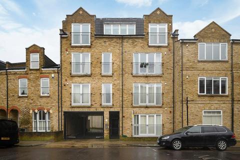 1 bedroom flat for sale, Mount Pleasant Crescent, Stroud Green, N4