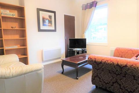 1 bedroom flat to rent, 11, West Pilton Rise, Edinburgh, EH4 4UQ