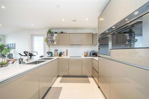 1 bedroom flat for sale, Peartree Way, London SE10