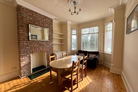 124 Kingsbrook Road, Manchester, M16 8NT