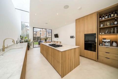 4 bedroom house for sale, St. Kilda Road, London W13