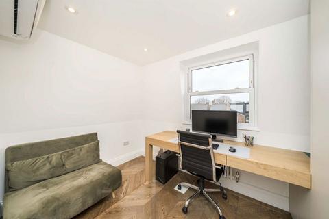 4 bedroom house for sale, St. Kilda Road, London W13