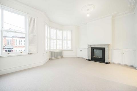 5 bedroom terraced house to rent, Hambalt Road, London SW4