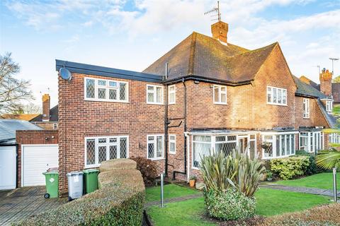 4 bedroom house for sale, Brooke Close, Bushey WD23