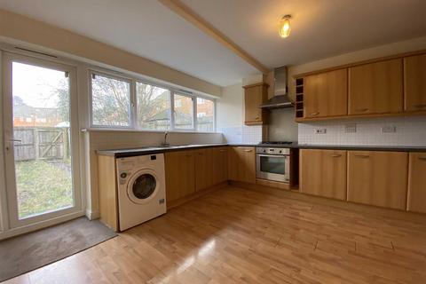 3 bedroom terraced house to rent, Bankwell Street, Hulme