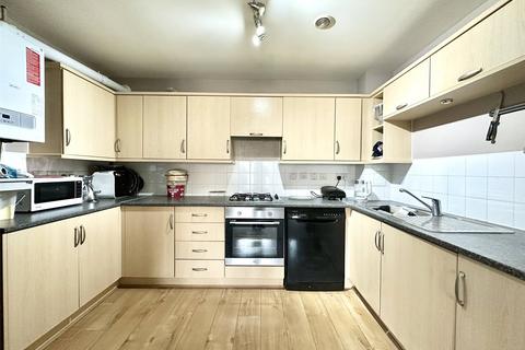 2 bedroom flat for sale, North Star Boulevard, Greenhithe, Kent, DA9