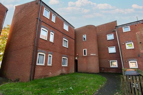 2 bedroom flat for sale, Lombardy Rise, Leicester LE5