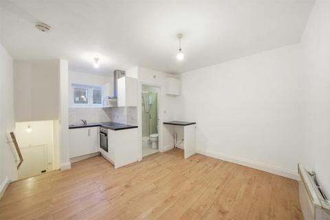 1 bedroom flat to rent, High Street, South Norwood