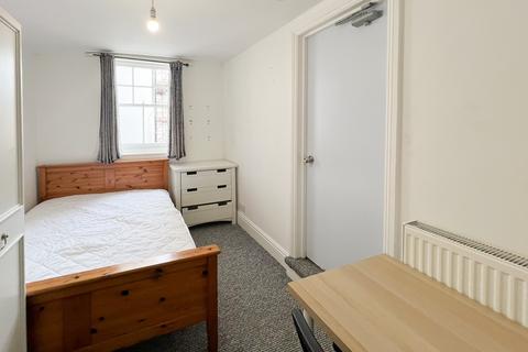 4 bedroom end of terrace house to rent, Hillgrove Street, Bristol BS2