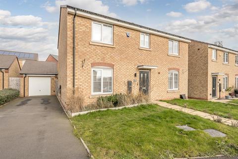 27 Herringbone Way, Kingswinford, DY6 7NE