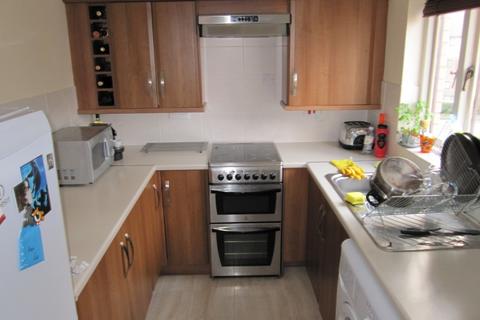 2 bedroom apartment to rent, St. Pauls Rise London N13