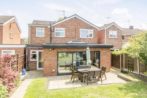 4 bedroom detached house for sale, Cromwell Crescent, Market Harborough