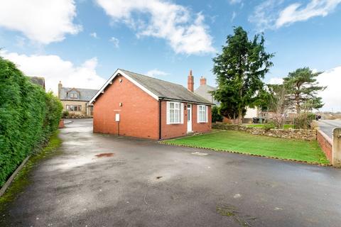 3 bedroom detached bungalow for sale, Huddersfield Road, Skelmanthorpe, HD8