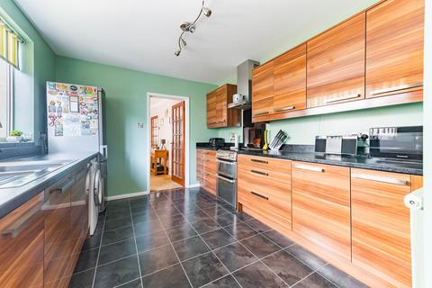 3 bedroom terraced house for sale, St. Margarets Road, Lowestoft