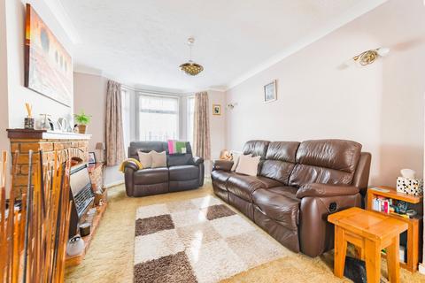 3 bedroom terraced house for sale, St. Margarets Road, Lowestoft