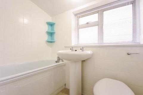 3 bedroom end of terrace house for sale, Basildon, SS13