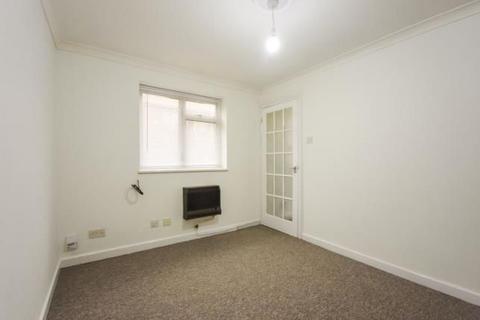 3 bedroom end of terrace house for sale, Basildon, SS13