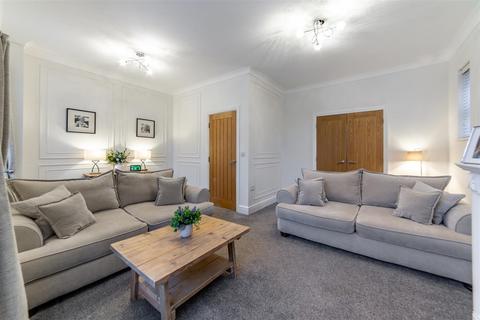 4 bedroom townhouse for sale, Warkworth Woods, Gosforth, NE3