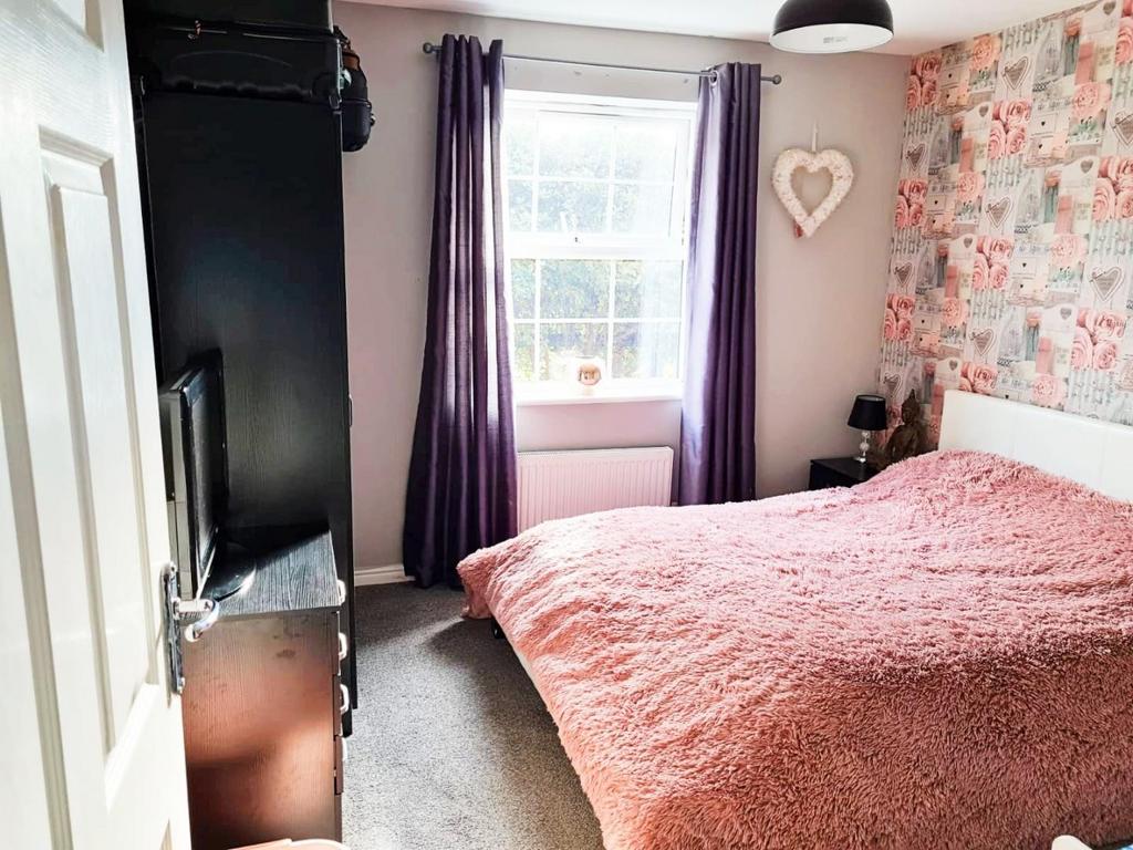 Bed2.jpg