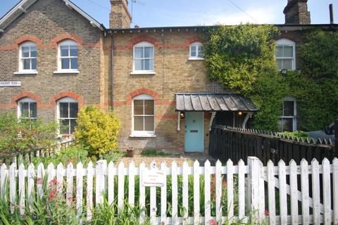 2 bedroom cottage to rent, Railway Rise East Dulwich SE22