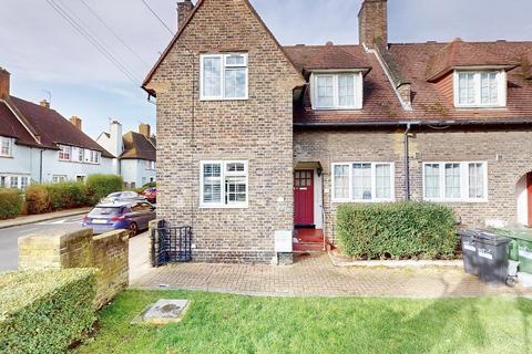 2 bedroom end of terrace house for sale, Fitzneal Street, East Acton