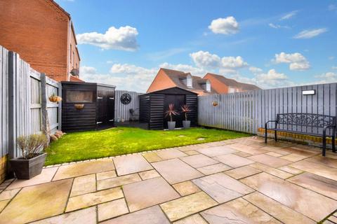 32 Springfield Avenue, Lofthouse, Wakefield, WF3 3FL