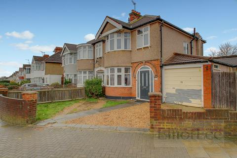 3 bedroom end of terrace house for sale, Windsor Close, Harrow HA2