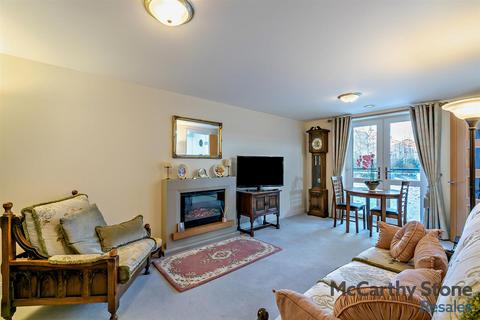 1 bedroom apartment for sale, Brooke Dene Court, Serpentine Road, Cleckheaton