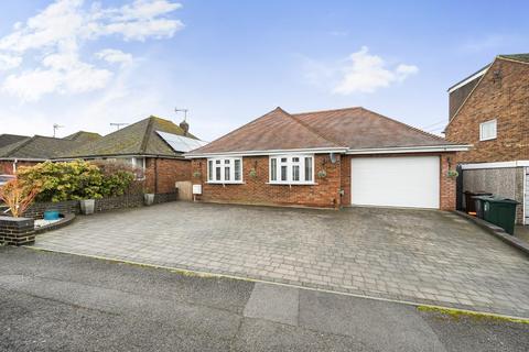 4 bedroom chalet for sale, Harvey Road, Willesborough, Ashford