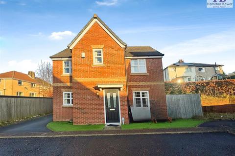 3 bedroom detached house to rent, Woodend Fold, Shipley