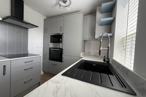 2 bedroom flat to rent, Northcote Road, Bournemouth BH1