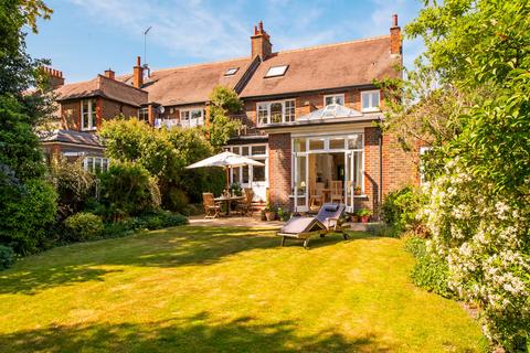 1 Umbria Street, London, SW15 5DP
