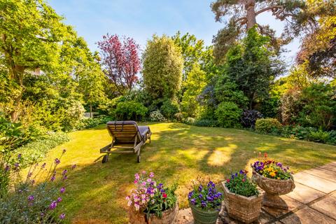 1 Umbria Street, London, SW15 5DP