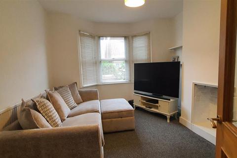 1 bedroom apartment to rent, Stanley Road, London