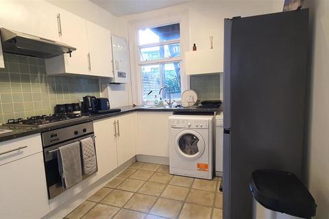 1 bedroom apartment to rent, Stanley Road, London