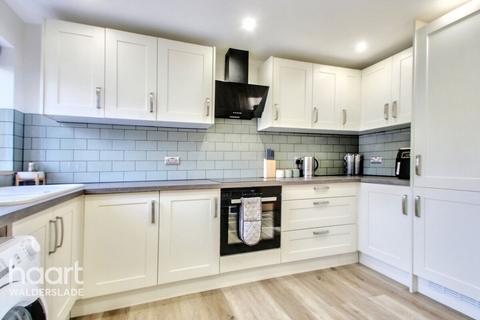 5 Albury Close, Chatham, ME5 8UW